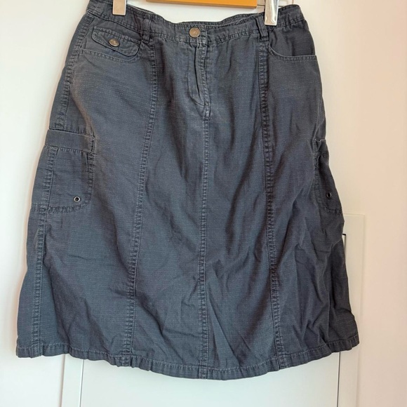 Charcoal Grey Women's cargo skirt - Picture 3 of 7